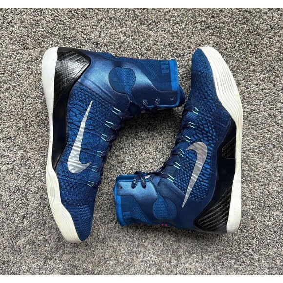 Nike Blue and White High-Top Athletic Shoes main image 6